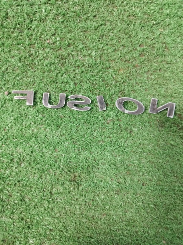 Эмблема Ford Fusion 2006