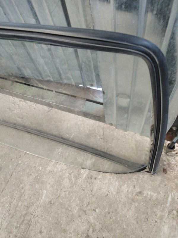 Стекло заднее лада 21061 1974