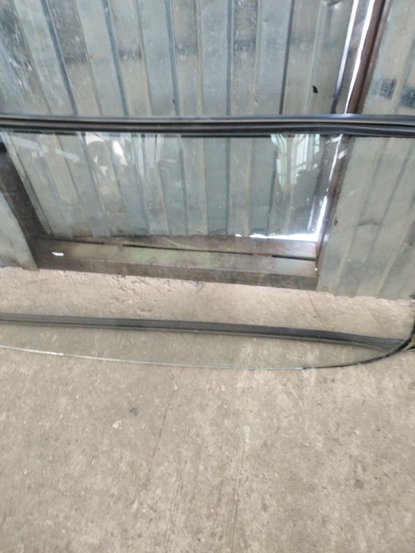 Стекло заднее лада 21061 1974