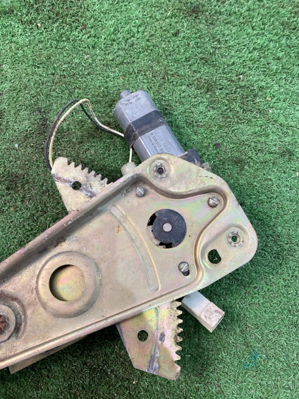 Стеклоподъемный механизм ГАЗ 31105