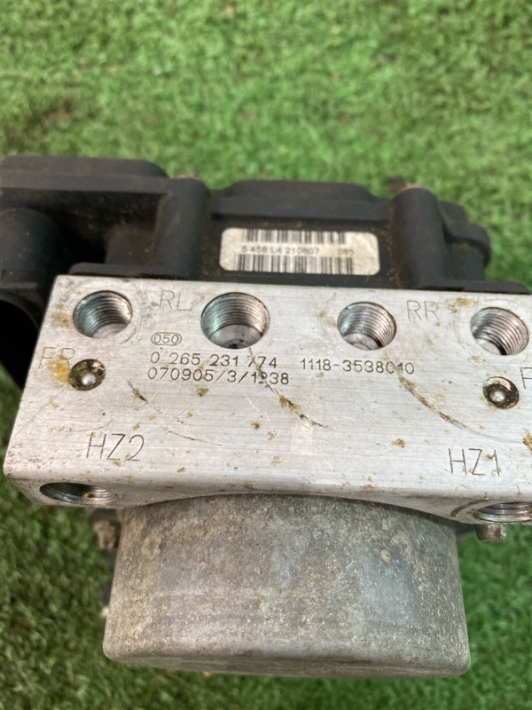 Блок управления ABS Lada Priora