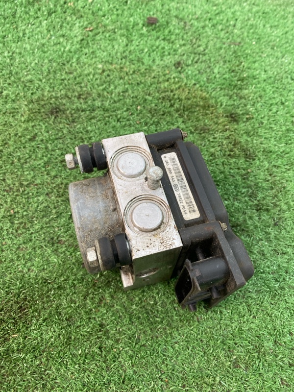 Блок управления ABS Lada Priora