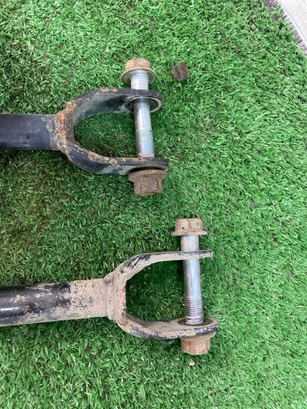 Рычаг подвески нижний Nissan Murano Z50