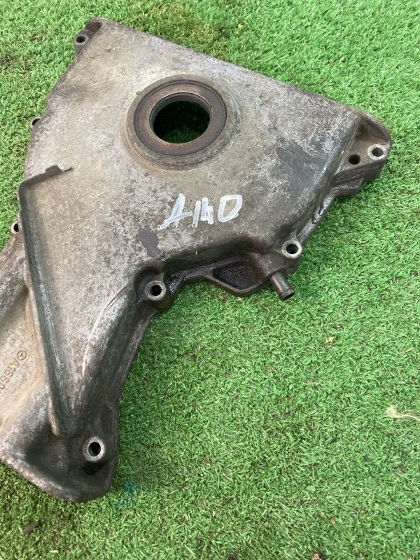 Крышка двигателя Mercedes A140