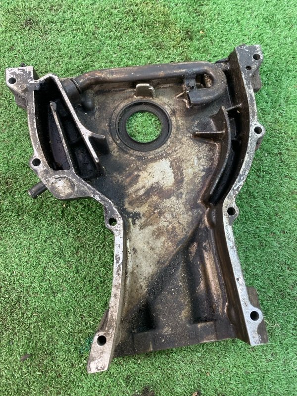 Крышка двигателя Mercedes A140