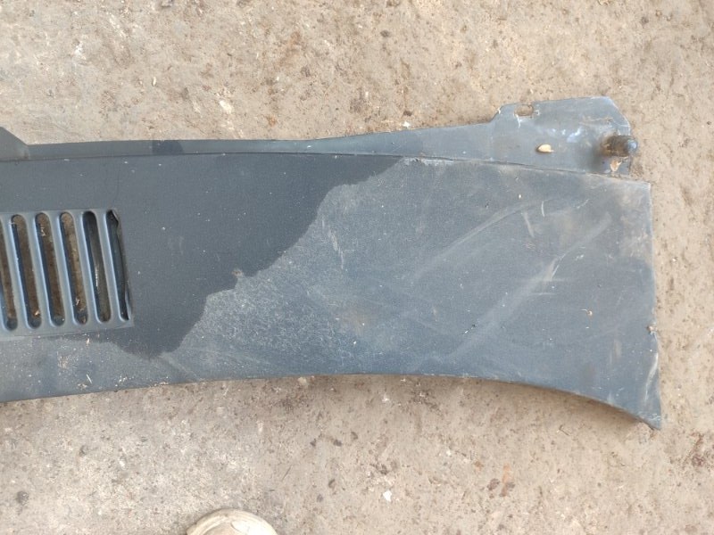 Решетка, жабо под дворники газ 31105 2006 105