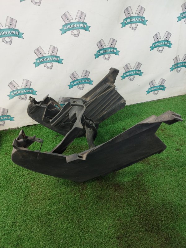 Накладка центральной консоли Mazda Mazda3 BK