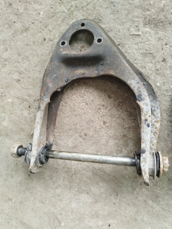 Рычаг подвески верхний лада 2103