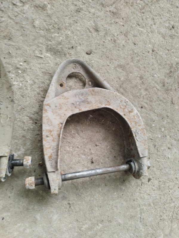 Рычаг подвески верхний лада 2103