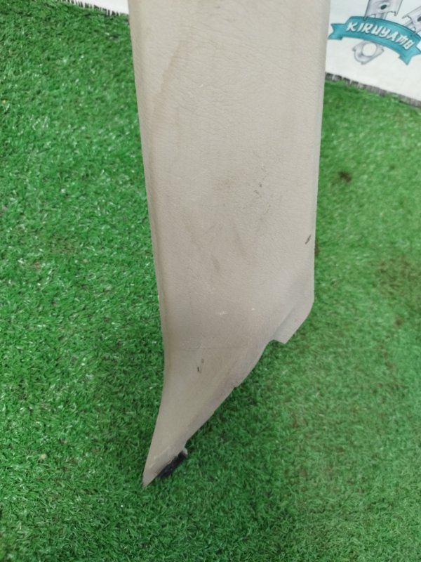 Накладка на стойку кузова Mazda Demio