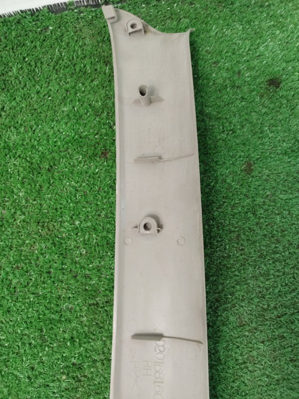 Накладка на стойку кузова Mazda Demio