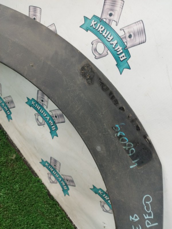 Молдинг на крыло Mercedes-Benz E-ClASS S213