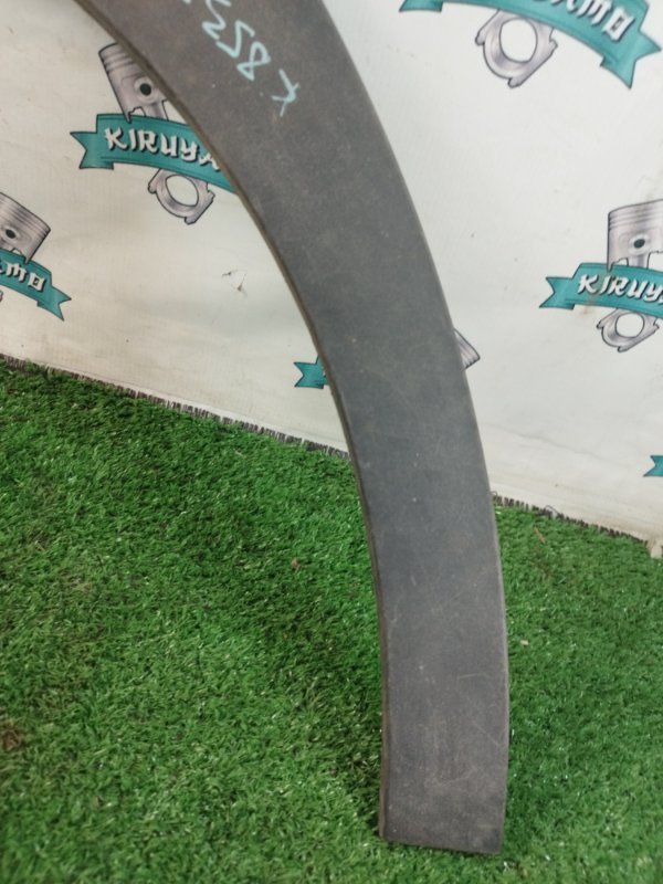 Молдинг на крыло Mercedes-Benz E-ClASS S213