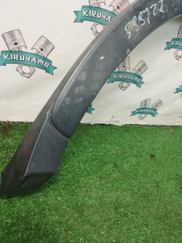 Молдинг на крыло Audi Q3