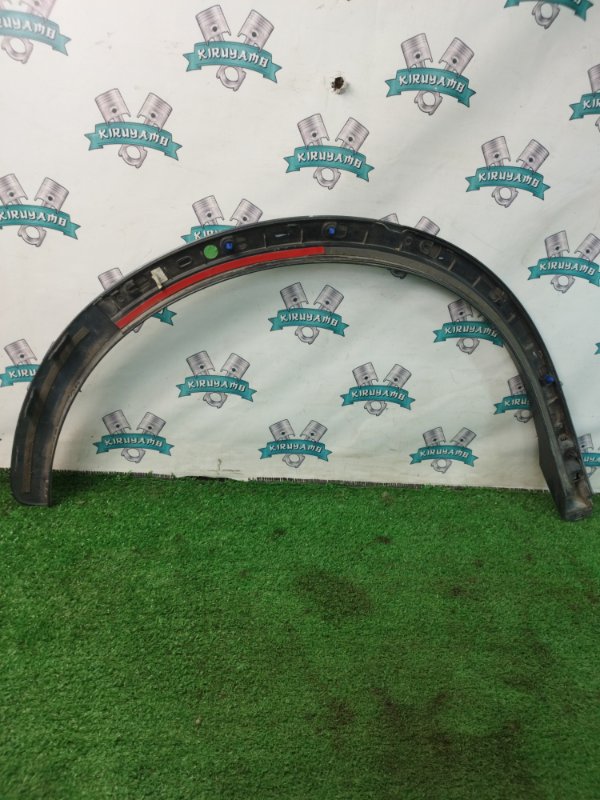 Молдинг на крыло Audi Q3