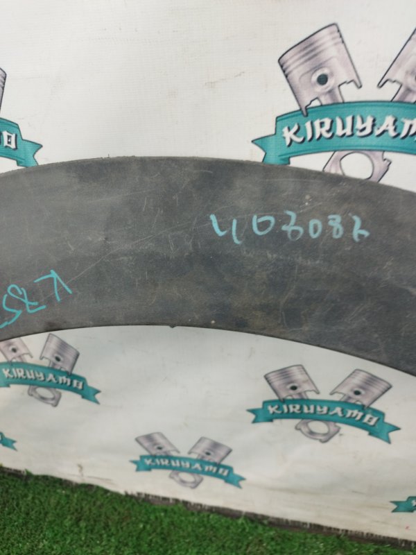 Молдинг на крыло Mercedes-Benz E-ClASS