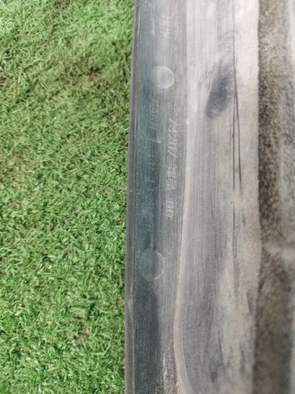 Молдинг на крыло Honda Accord