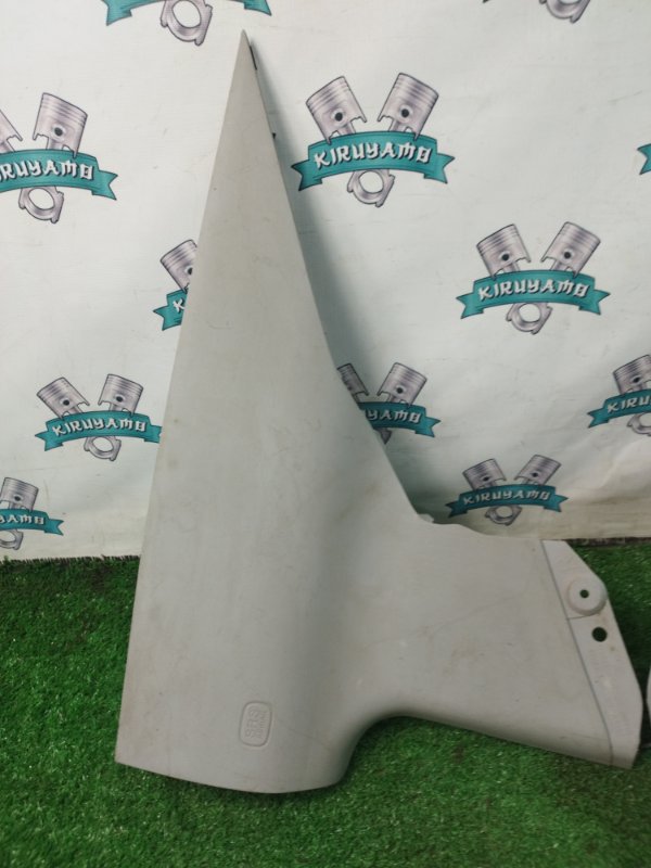 Накладка на стойку кузова Mazda Mazda3 BK