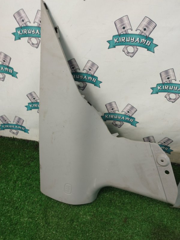 Накладка на стойку кузова Mazda Mazda3 BK