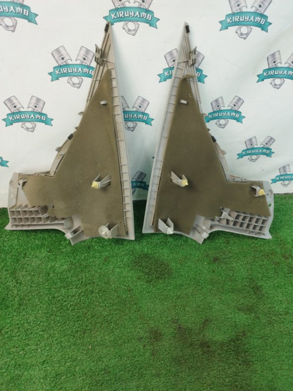 Накладка на стойку кузова Mazda Mazda3 BK