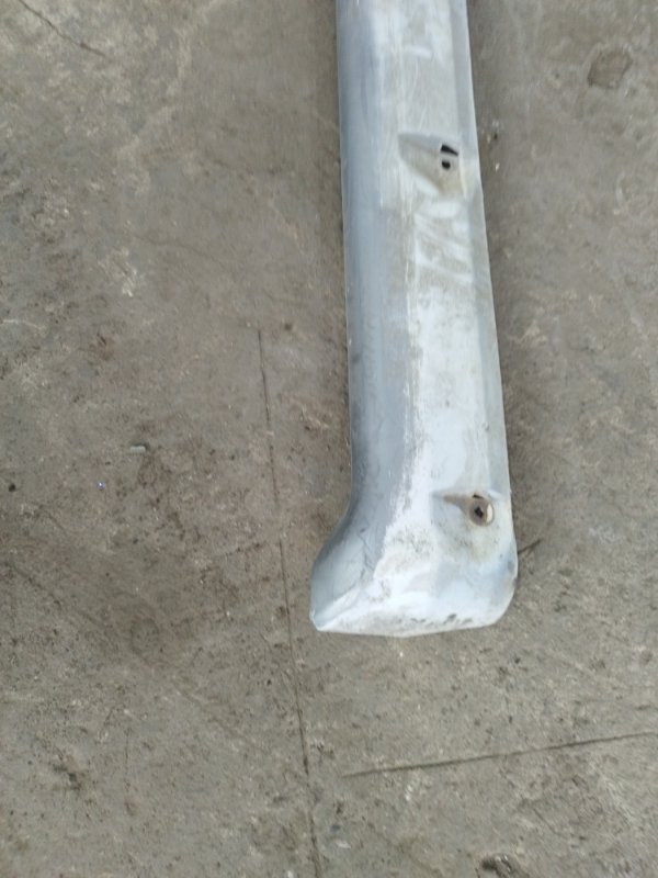 Накладка на порог наружная Mitsubishi Pajero 2