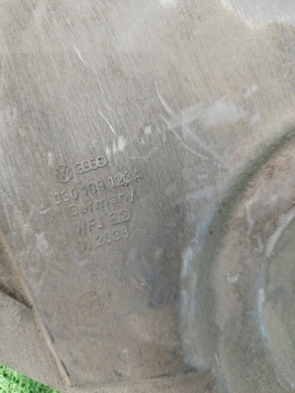 Кожух ГРМ Volkswagen Golf 2