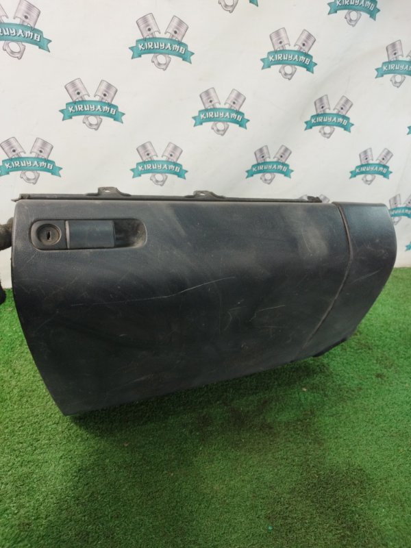 Бардачок Mazda Mazda3 BK