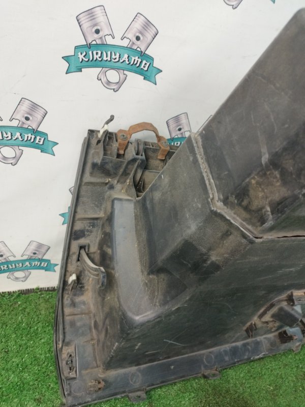 Бардачок Mazda Mazda3 BK