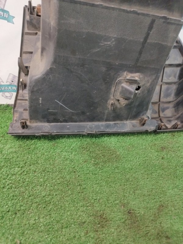 Бардачок Mazda Mazda3 BK