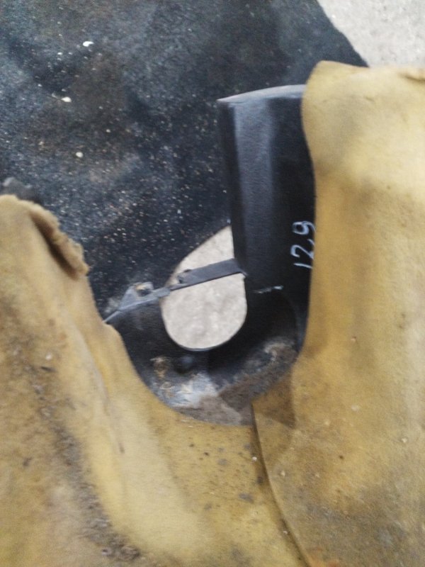 Обшивка багажника лада 21083 1996