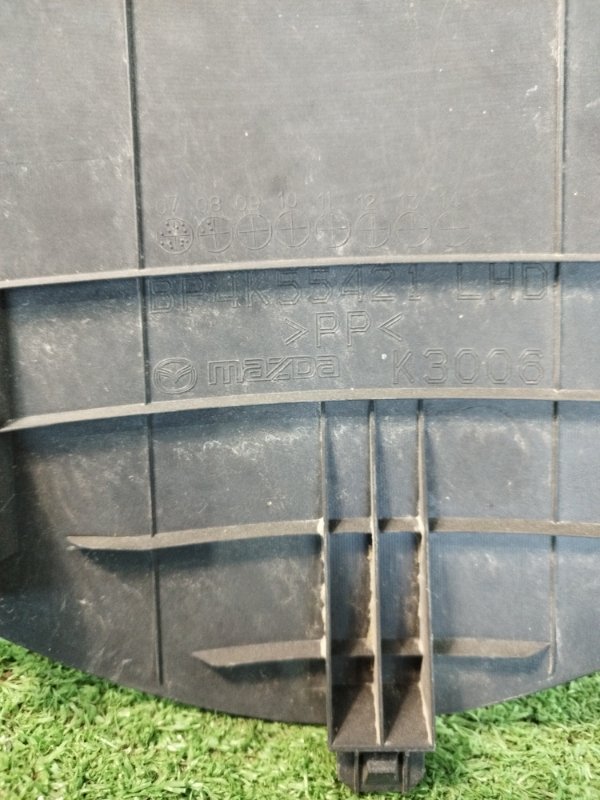Накладка на торпедо Mazda Mazda3 BK