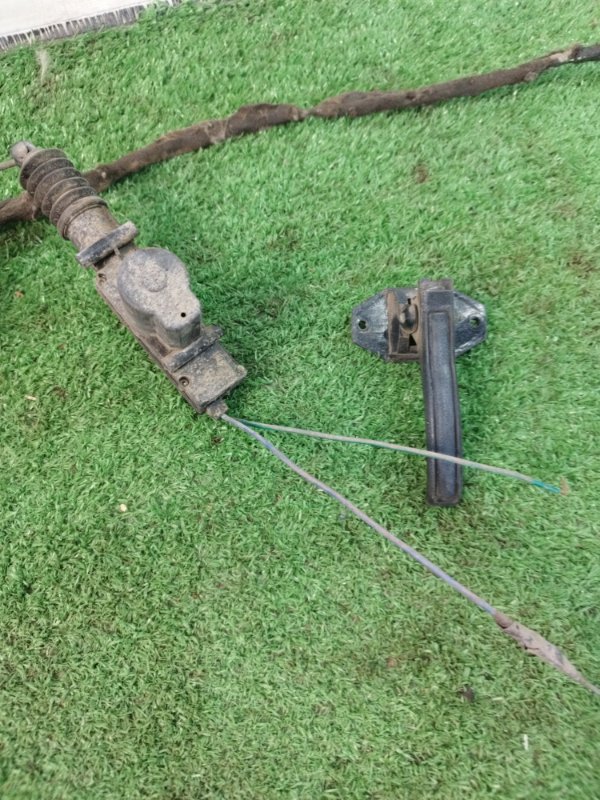 Замок боковой двери лада 21083 1996