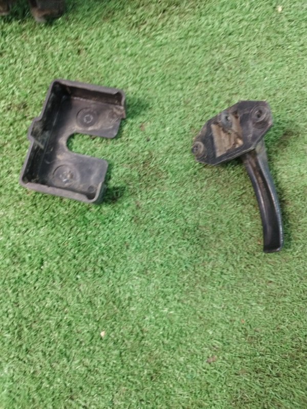 Замок боковой двери лада 21083 1996