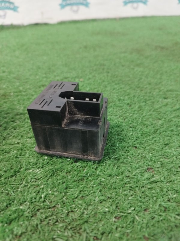 Блок управления стеклоподъемниками лада 21102 2002