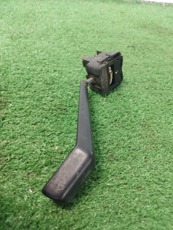 Подрулевой переключатель поворотников лада 21102 2002