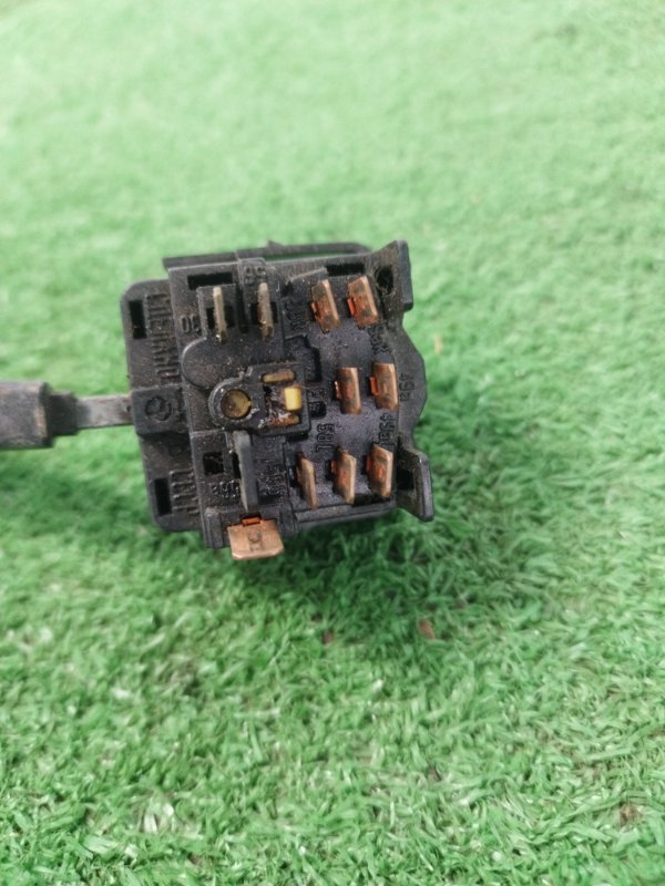 Подрулевой переключатель поворотников лада 21102 2002