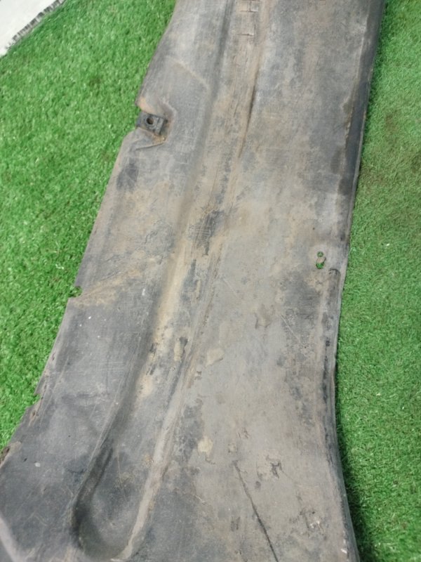 Подкрылок Mitsubishi Pajero 2