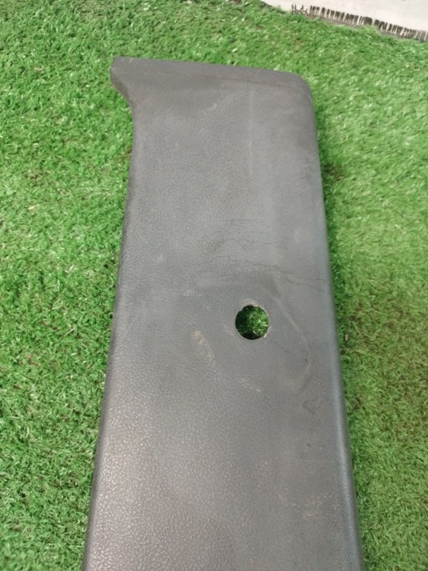 Накладка на стойку кузова лада 21083 1996