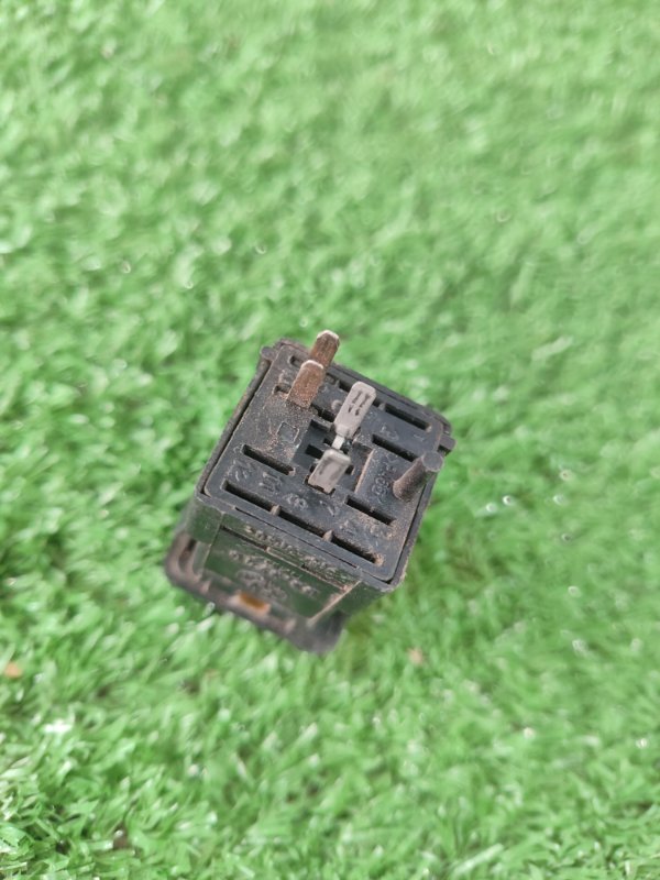 КНОПКА ОТОПИТЕЛЯ лада 21083 1996