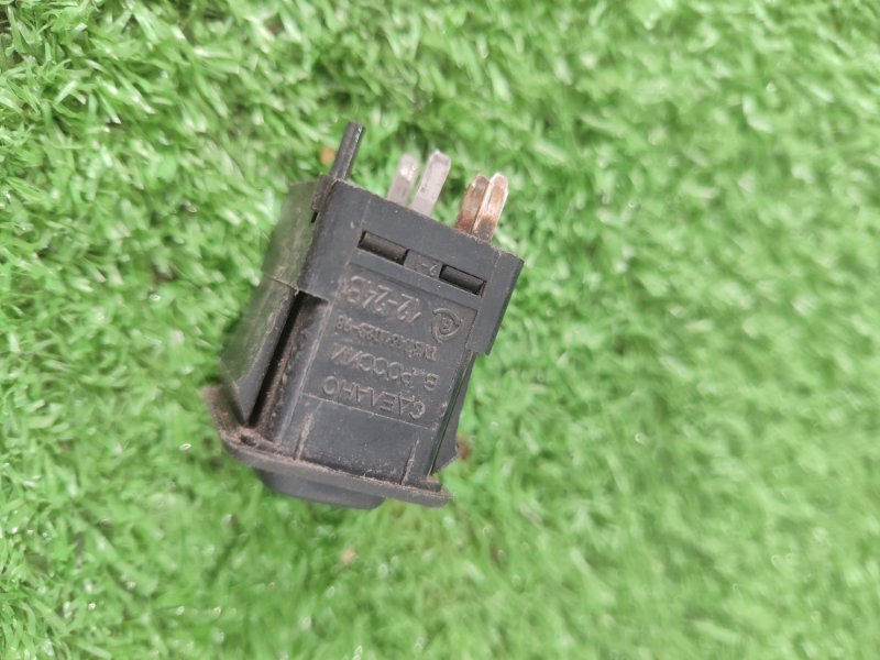 КНОПКА ОТОПИТЕЛЯ лада 21083 1996