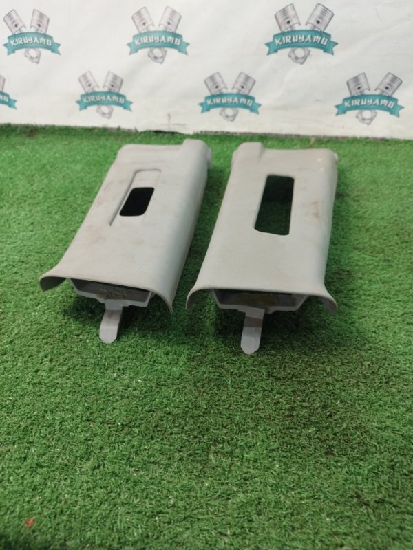 Накладка на стойку кузова Mazda Mazda3 BK