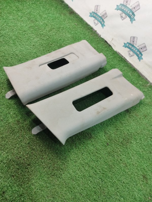 Накладка на стойку кузова Mazda Mazda3 BK