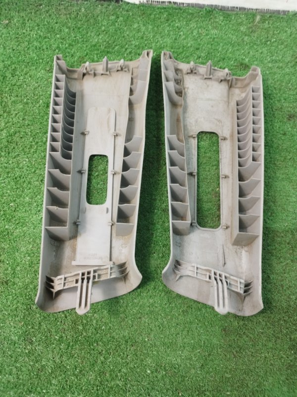 Накладка на стойку кузова Mazda Mazda3 BK