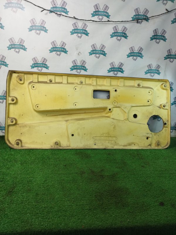 Обшивка боковой двери лада 21083 1996