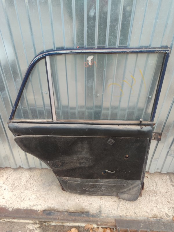 Дверь боковая лада 2103