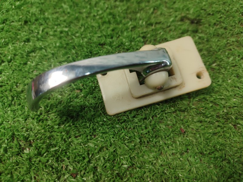 Ручка двери внутренняя лада 2103