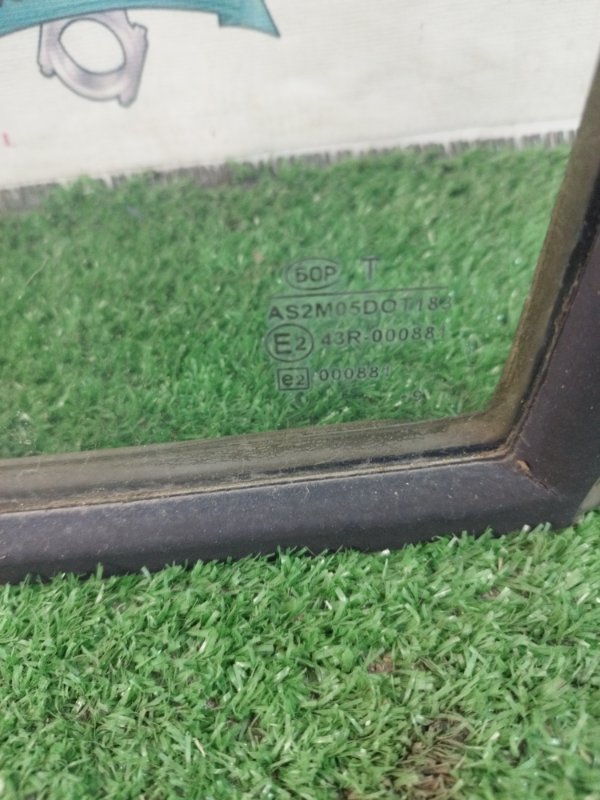 Стекло двери ГАЗ Соболь 2217 1999 2217