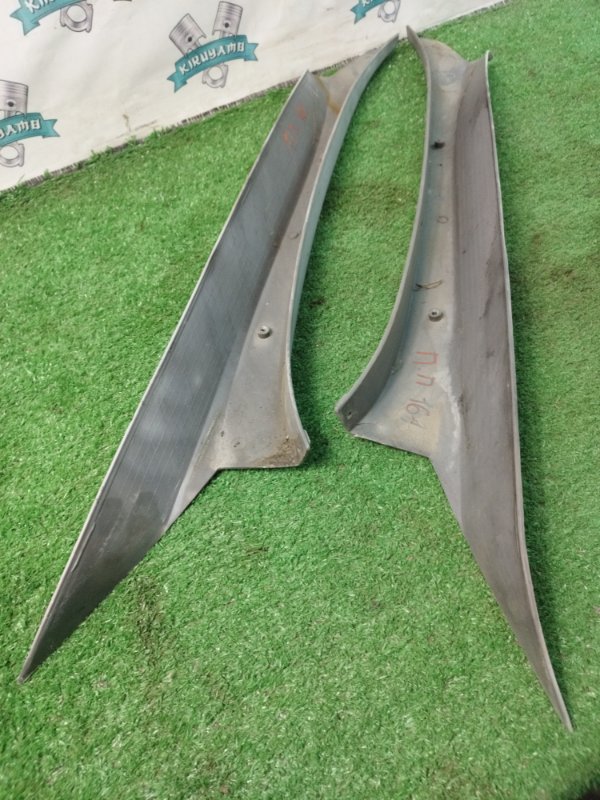 Накладка стойки лобового стекла ГАЗ Соболь 2217 1999 2217