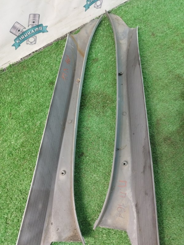 Накладка стойки лобового стекла ГАЗ Соболь 2217 1999 2217