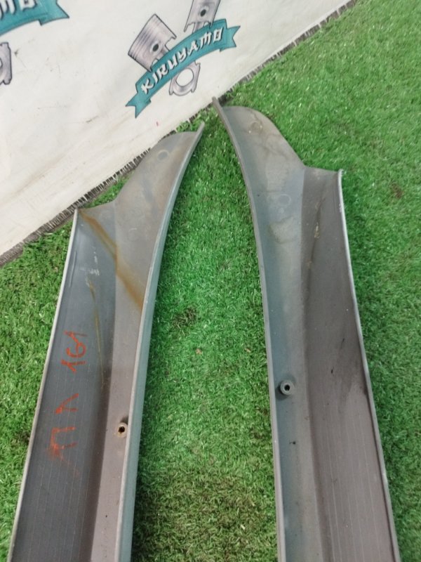 Накладка стойки лобового стекла ГАЗ Соболь 2217 1999 2217